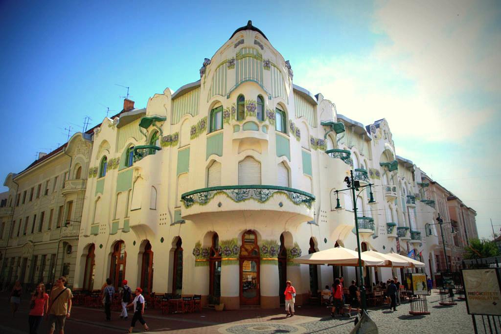 Reök Palace